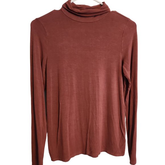 American Eagle Mock Neck Long Sleeve - Picture 1 of 3